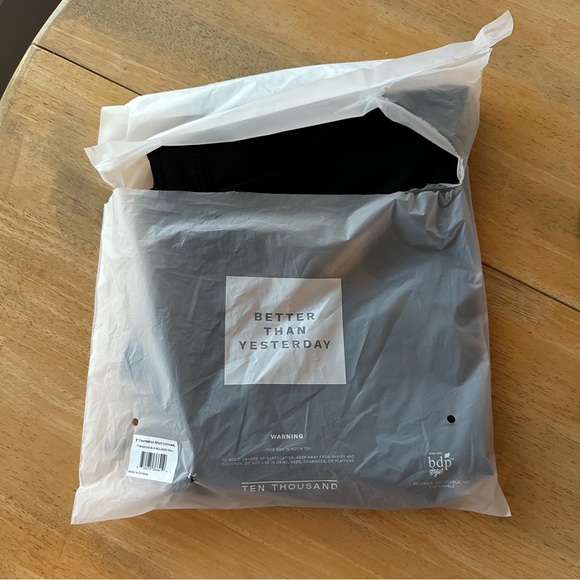 NWT Ten Thousand Foundation Shorts - Picture 2 of 9